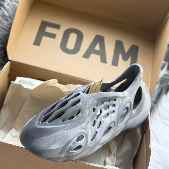 Yeezy Foam Runner “MX Granite” Size 8 Mens